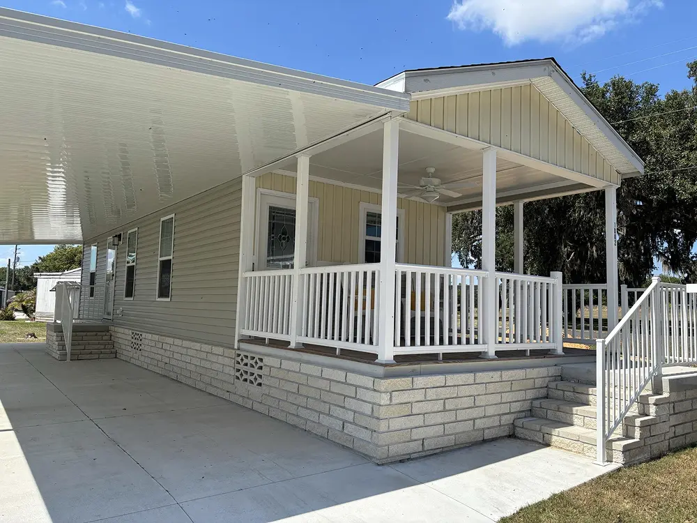 Wildflower Communities_Fort Meade_Front_Porch